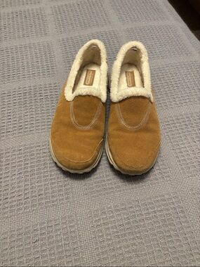 Cozy Slip-On Suede Slippers with Faux Fur Trim - Tan Skechers